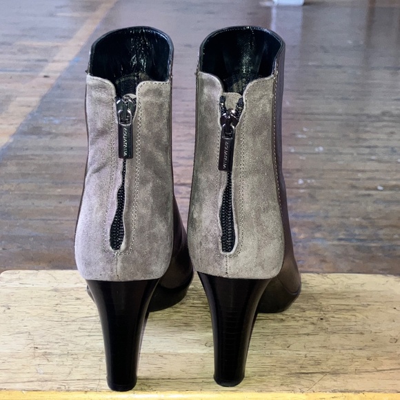 Aquatalia. Brown leather and suede booties. - Picture 9 of 13